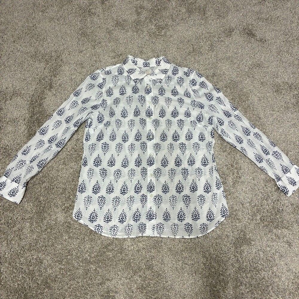 Talbots Women's L White Navy Paisley Print Button Up Shirt Cotton Long Sleeve